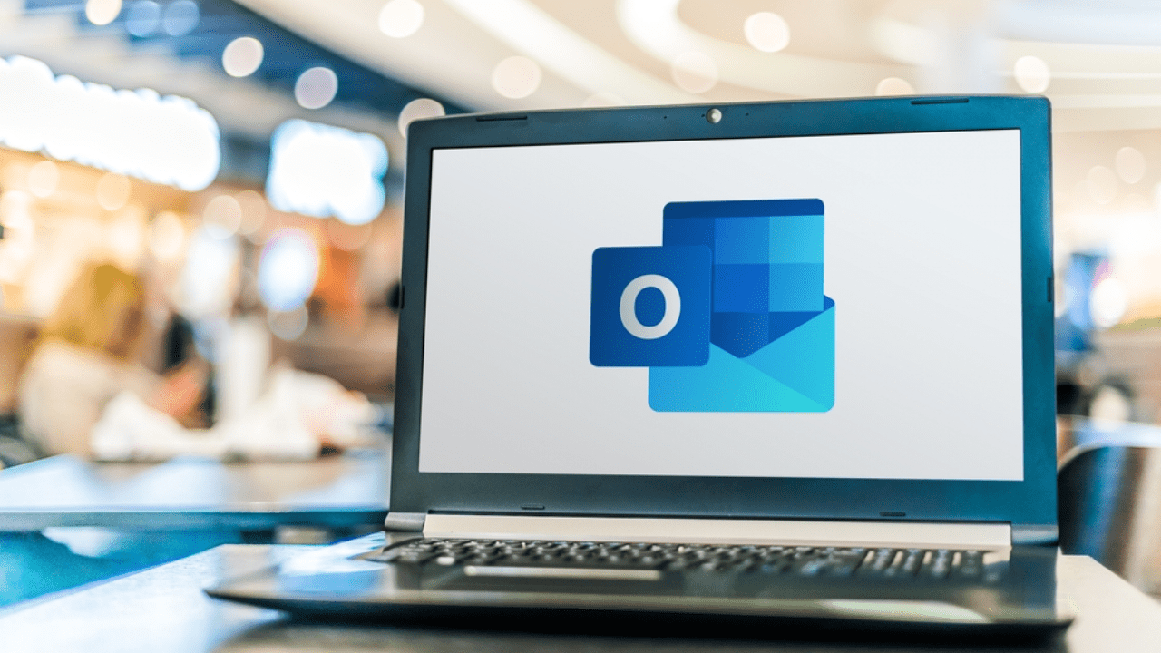 Outlook Sob Ataque: Falha Crítica Permite Invasão Sem Um Clique